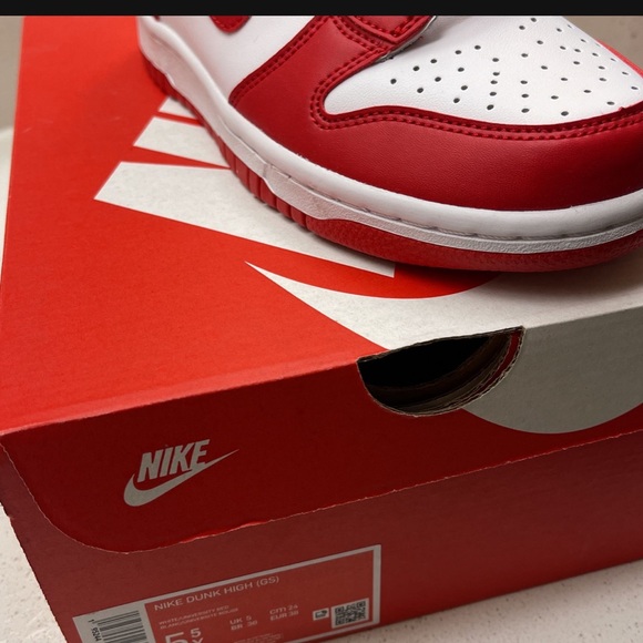 Nike Dunks High tops - Picture 4 of 4